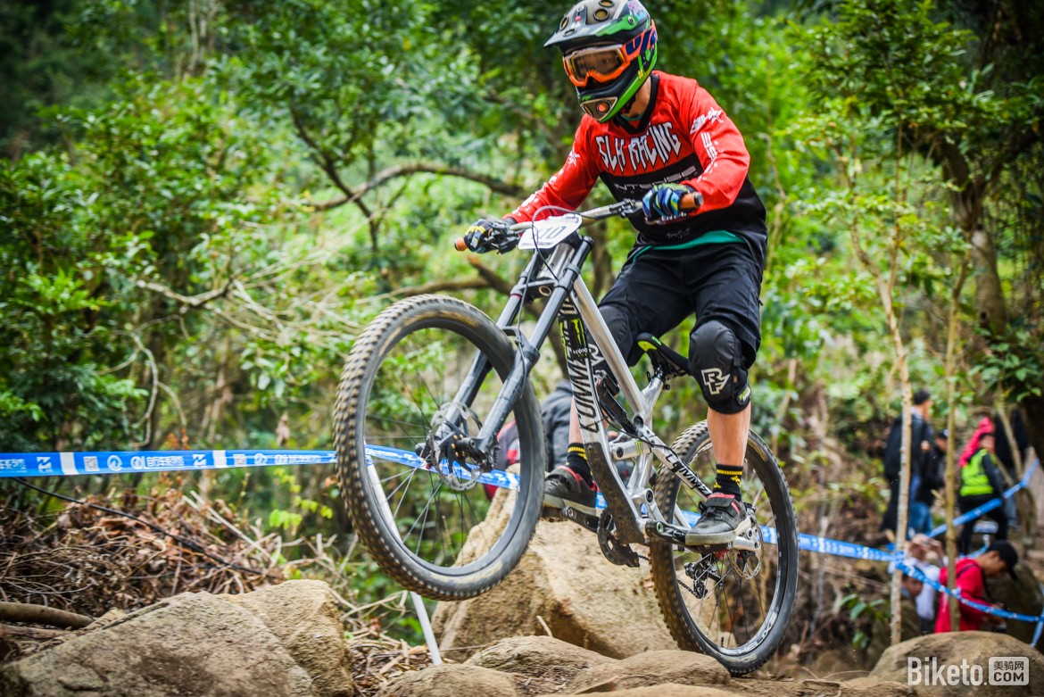 九游体育-法兰克福今晚扳平良机风云突变国际米兰赛前内部沟通，这操作让人直呼：埃因霍温集结日伤情更新的简单介绍